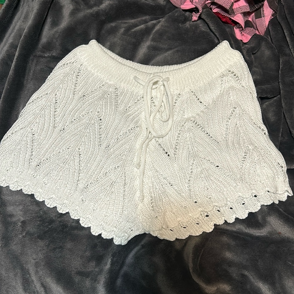 Size L, White, Swimsuit cover up shorts